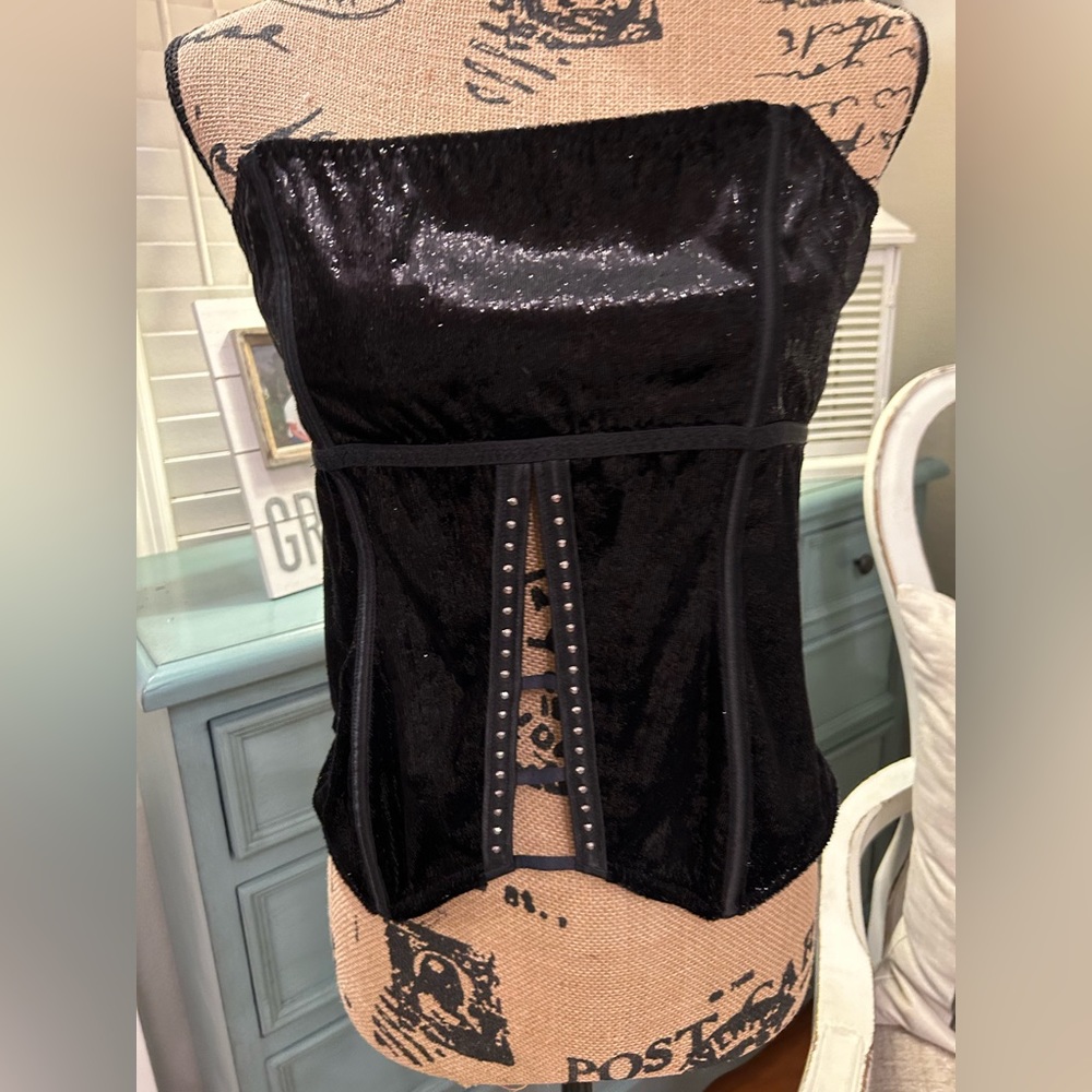 NWOT Victoria’s Secret Black Strapl Corset Size XL